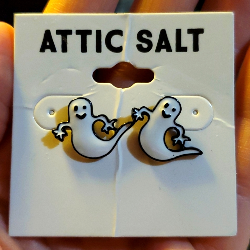 Attic Salt Happy Ghosts stud earrings NWT 👻 Goth, punk, Fuego, Hot Topic